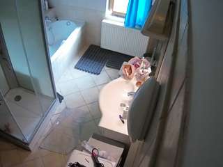 Julmodels Bathroom 2nd Floor-2